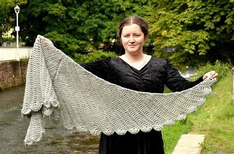 20 Free Crochet Shawl Patterns And Beautiful Wraps Knitterknotter