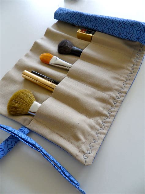 Simple To Sew Brush Roll Free Sewing Pattern Artofit