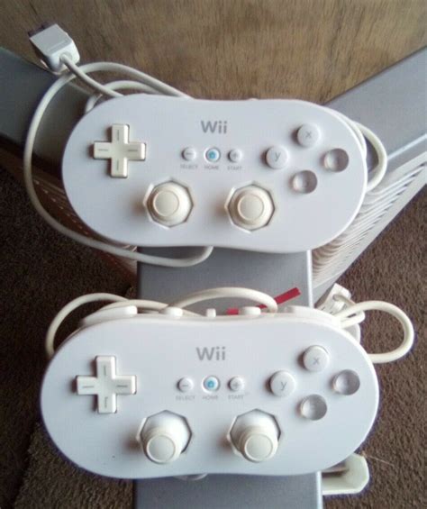 2 Official Nintendo Wii Classic Pro Controller White Rvl 005 Oem Tested