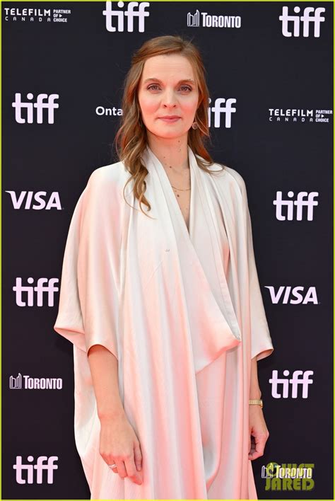 Claire Foy Jessie Buckley Rooney Mara Are Women Talking At Tiff