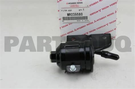 MR239580 Genuine Mitsubishi FUEL FILTER | eBay