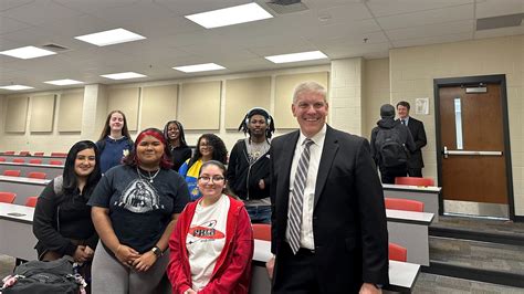 Us Rep Barry Loudermilk Talks Finances With Osborne Students