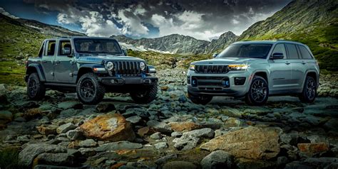 3 Advantages The 2023 Jeep Wrangler 4xe Has Over The Jeep Grand Cherokee 4xe