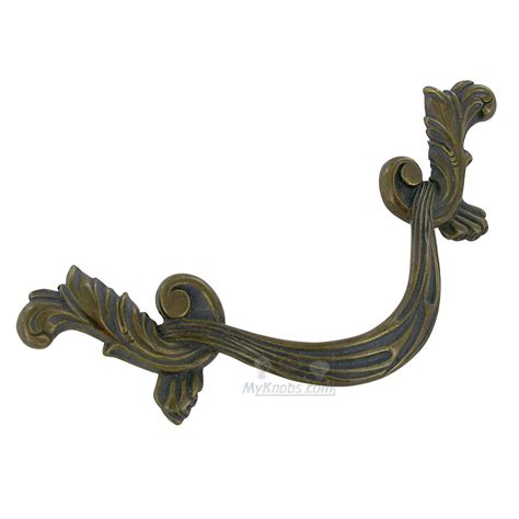 Schaub And Company French Court Collection 3 12 Centers Stationary Filigree Drop Handle In