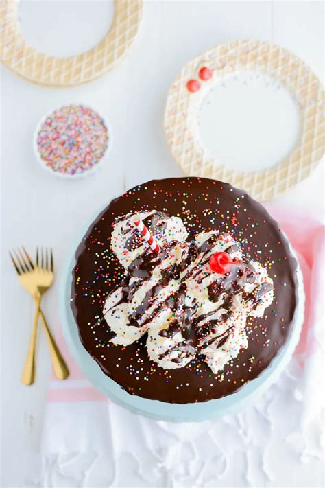 Chocolate Root Beer Float Cake The Cake Chica