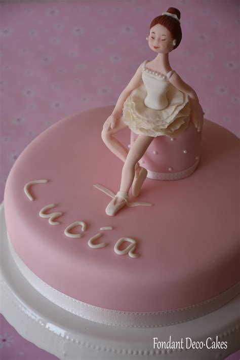 Pin by Emma on Katrin 50. | Torte, Desserts, Fondant