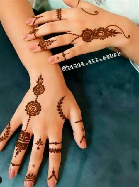 Pin Di Mehandi Expert Su Pins By You Tatuaggio Henn Mehndi Decor