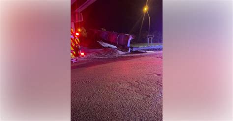 Tractor Trailer Crash On I 75 Closes Ramp To Us 27 In Ocala After