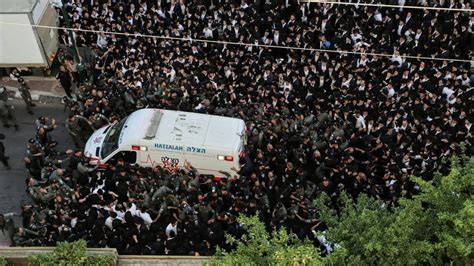 Thousands attend Funeral for Rabbi Gershon Edelstein תיעוד נדיר