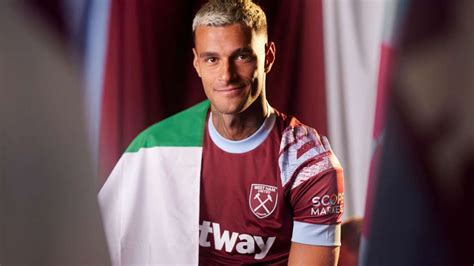 West Ham Transfer News Scamacca