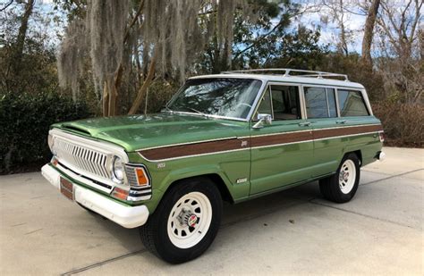 Restored 1970 Jeep Wagoneer 4x4 Jeep Wagoneer Vintage Jeep Classic