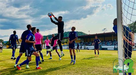 La Ponferradina Llena La Mata En Su Primer Entrenamiento Oficial Af Toral