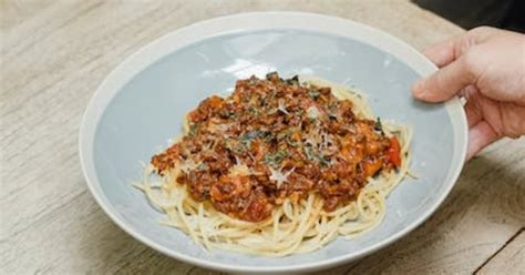 Authentic Italian Spaghetti Bolognese Recipe Food Fusion Journey R