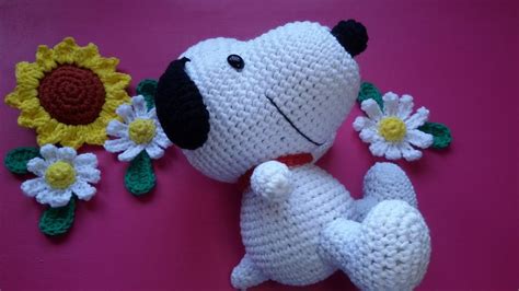 Snoopy Teje Con GanchiBol Un Bonito Amigurumi Snoopy Amigurumi