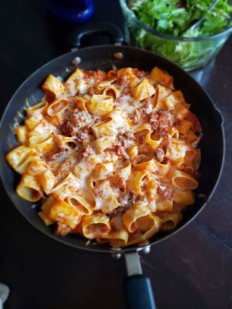 Simple Skillet Baked Pasta - RecipesDinner - Dinner - Stillwood Kitchen