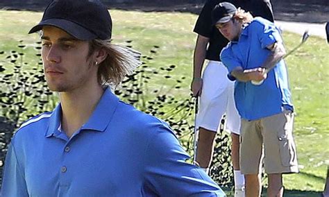 Justin Bieber Shows Off Swing While Hitting The Links With Guy Friends