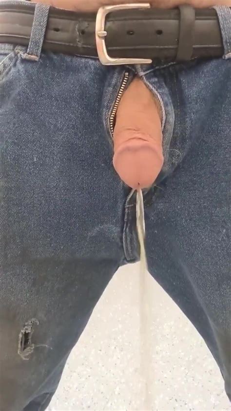 Gay Daddy Taking A Hot Piss Thisvid