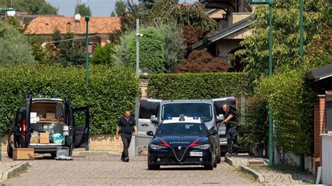 Tragedia Familiare A Paderno Dugnano Un Ragazzo Di Anni Confessa L