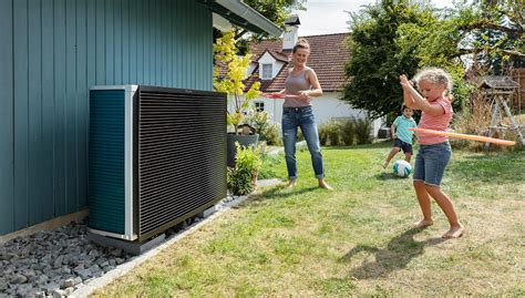 Alte Heizung raus Wärmepumpe von DAIKIN rein Elmer Gruppe