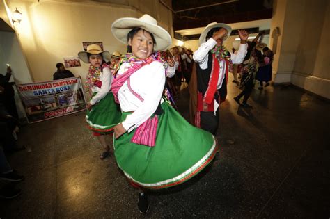 Entregan Declaratoria Del Carnaval De Puquina De Moquegua Como Patrimonio Cultural De La Nación