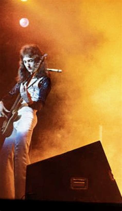 Pin By Ji Rbld On Deaky John Deacon Queen Photos Queen Band