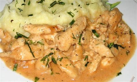 Бефстроганов из курицы | Yemek tarifleri, Yemek, Tarifler