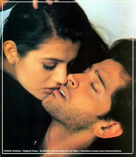 Pin By Artist Clicks On Heart Throb Hrithik Roshan Retro Bollywood Hrithik Roshan Actors