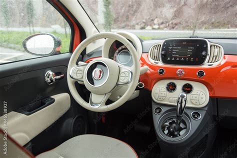 Fiat 500 Interior | Cabinets Matttroy