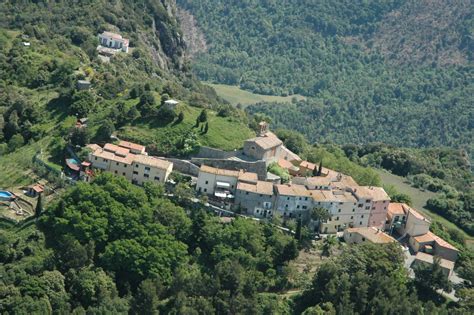 I Borghi Di Micciano E Libbiano E La Foresta Di Monterufoli Val Di