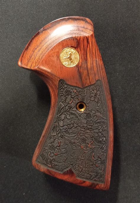 Colt Python Target Leather Texture Rosewood With Medallions Engineered