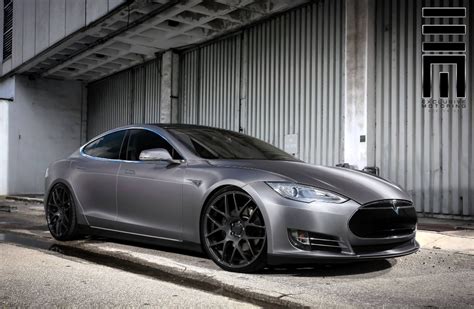 Tesla Model S P85d Caught Rocking Gloss Gunmetal Wheels Carscoops