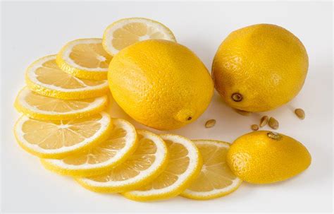 नींबू के फायदे और नुकसान Lemon Nimbu Benefits And Side Effects In Hindi