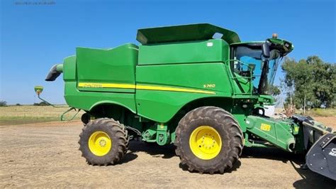 John Deere John Deere S Grain Harvesters Harvesting Equipment