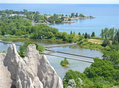 A Quick Day Trip From Toronto To The Beautiful Scarborough Bluffs