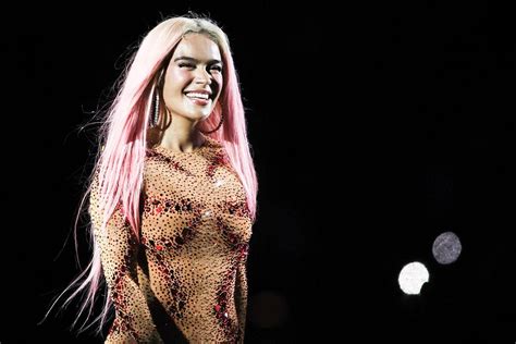 Karol G será destacada como Mujer Latina del Año Infobae
