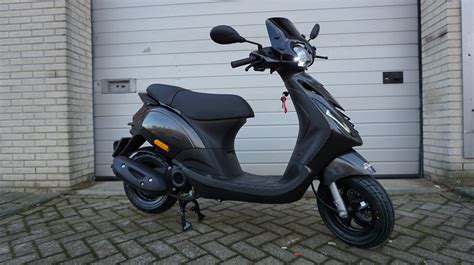 Piaggio Zip Takt Euro Sp Special Snorscooter Windscherm Den Haag