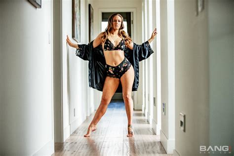 MILF VS BBC DOSE DUPLA Porn Pic