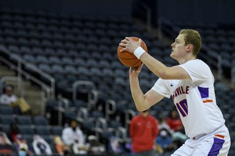 Photos Purple Aces Men S Basketball Defeats Semo In Overtime At Ford Center