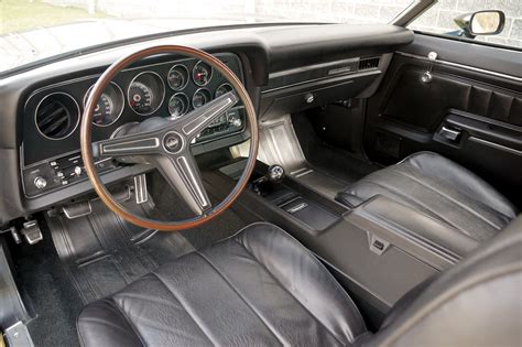 15 Nostalgic Photos Of Classic Muscle Car Interiors