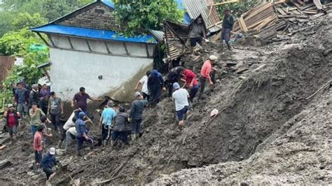 Nepal Monsoon Disaster 14 Dead Dozens Injured In Landslides And