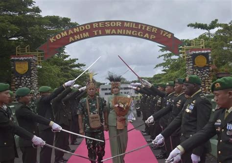 Korem Atw Gelar Tradisi Penyambutan Dan Pelepasan Danrem Lintas Timor