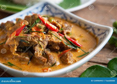 Curry With Beef Recipe Panang Neua Stock Image Image Of Asian Cooking 124996993