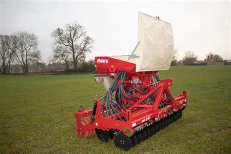 GRASSLAND Mounted Moore Unidrill