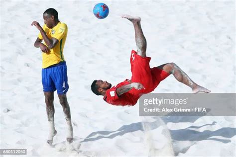 Tahiti V Brazil Fifa Beach Soccer World Cup Bahamas 2017 Photos And Premium High Res Pictures