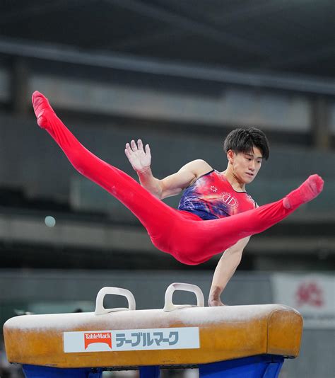 【体操】橋本大輝が内村航平以来の3連覇、最終鉄棒で苦悶もv 世界選手権は萱、三輪も内定 スポーツ写真ニュース 日刊スポーツ