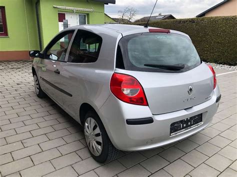 Renault Clio Authentique 1 2 16V Klein Kompaktwagen 2007 235 000 Km