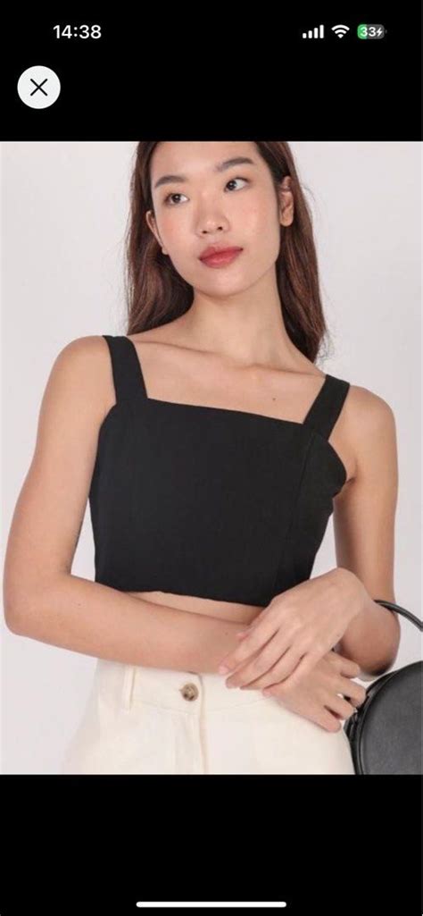 Ttr Billy Crop Top Black Women S Fashion Tops Sleeveless On Carousell