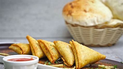 Chicken Samosa Recipe Ndtv Food