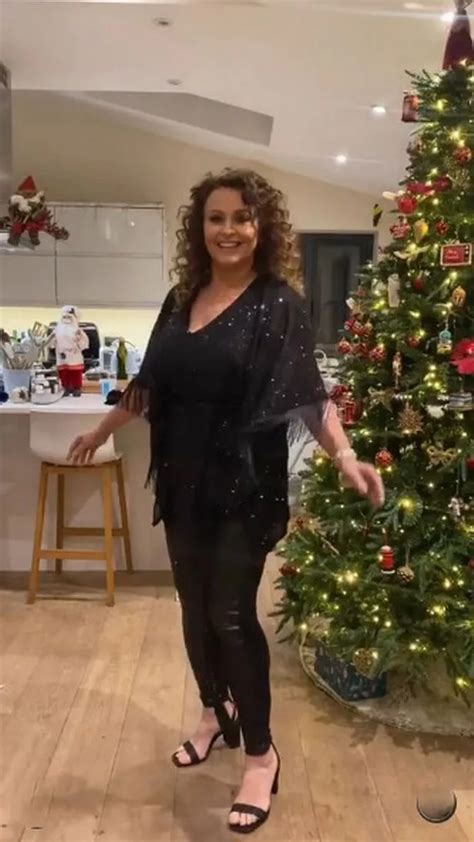 Loose Womens Nadia Sawalha 58 Strips To Saggy Bra And Big Pants For Festive Clip Daily Star