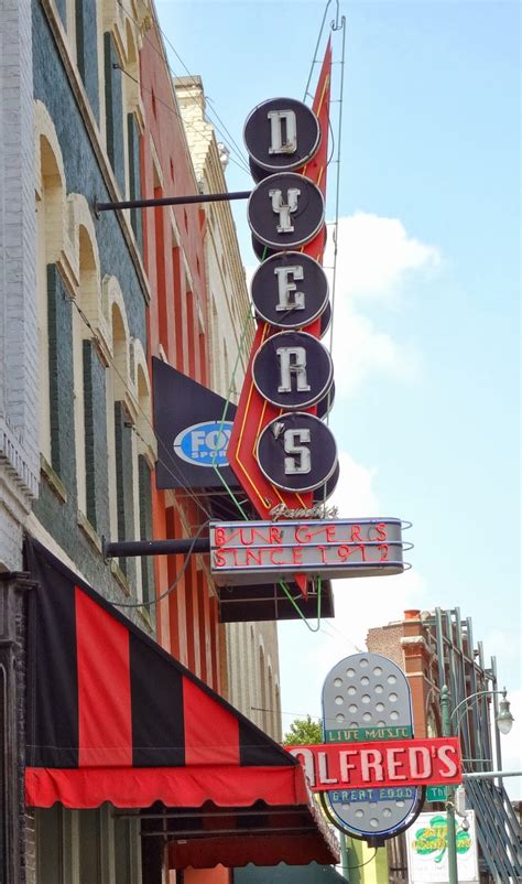 The RV Chef: Dyer's Burgers Memphis Tennessee